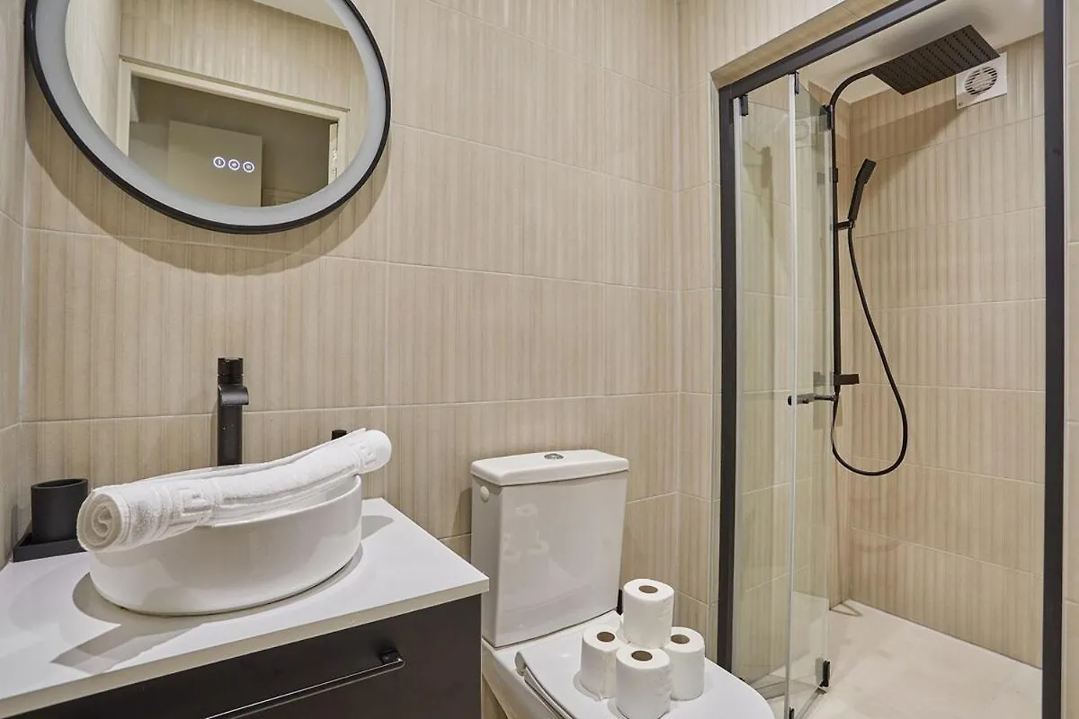 Apartamento Charmant Studio Duplex Beaubourg Le Marais By Studio Prestige Paris França