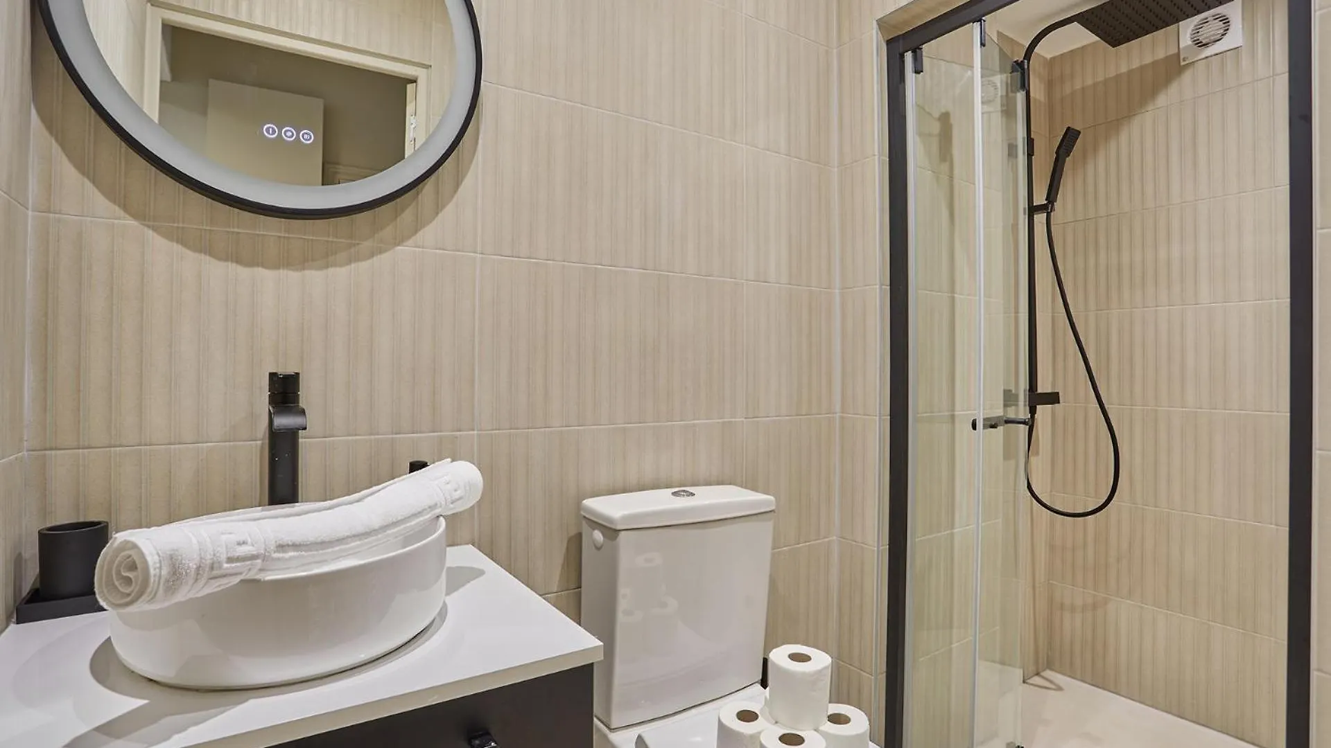 Apartment Charmant Studio Duplex Beaubourg Le Marais By Studio Prestige Paris